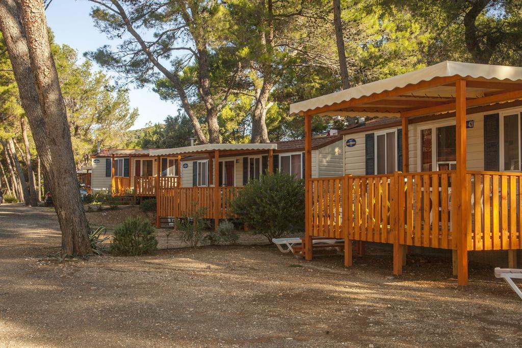 Camping Village Poljana Mali Losinj Ngoại thất bức ảnh