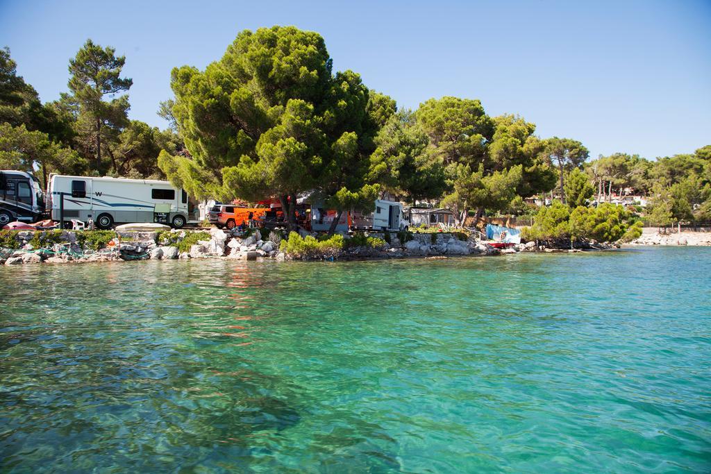 Camping Village Poljana Mali Losinj Ngoại thất bức ảnh